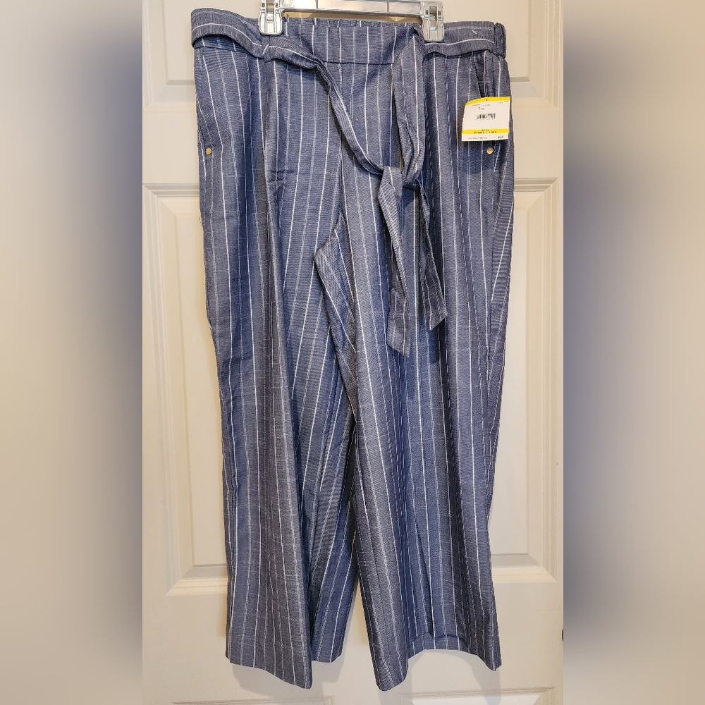 Anne Klein Crop Pants